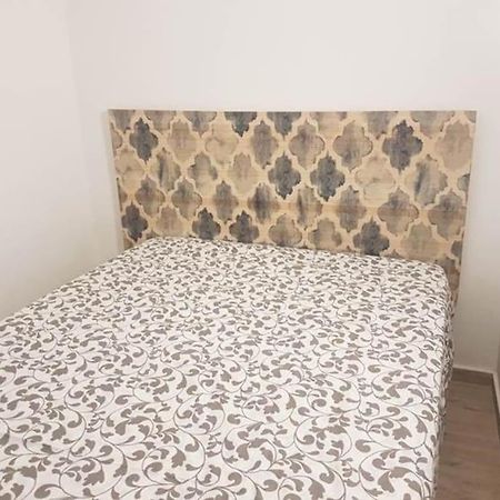 Sebastian Elcano, Apartamento Para 2 Con Terraza, Metro Embajadores مدريد المظهر الخارجي الصورة