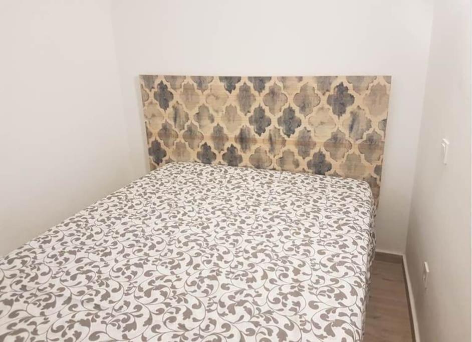 Sebastian Elcano, Apartamento Para 2 Con Terraza, Metro Embajadores مدريد المظهر الخارجي الصورة